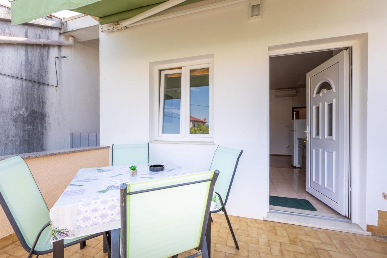 Apartments Vesna ปูนัต ภายนอก รูปภาพ