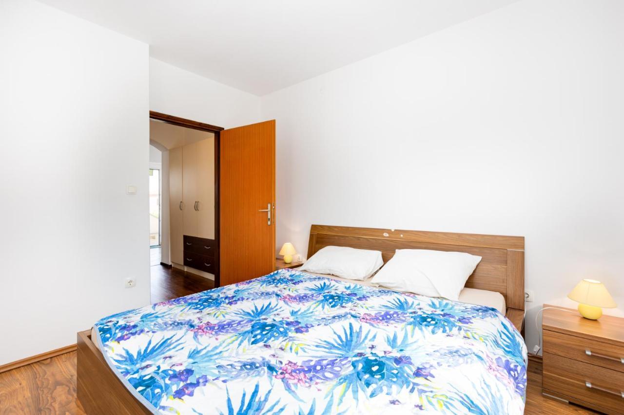 Apartments Vesna ปูนัต ภายนอก รูปภาพ