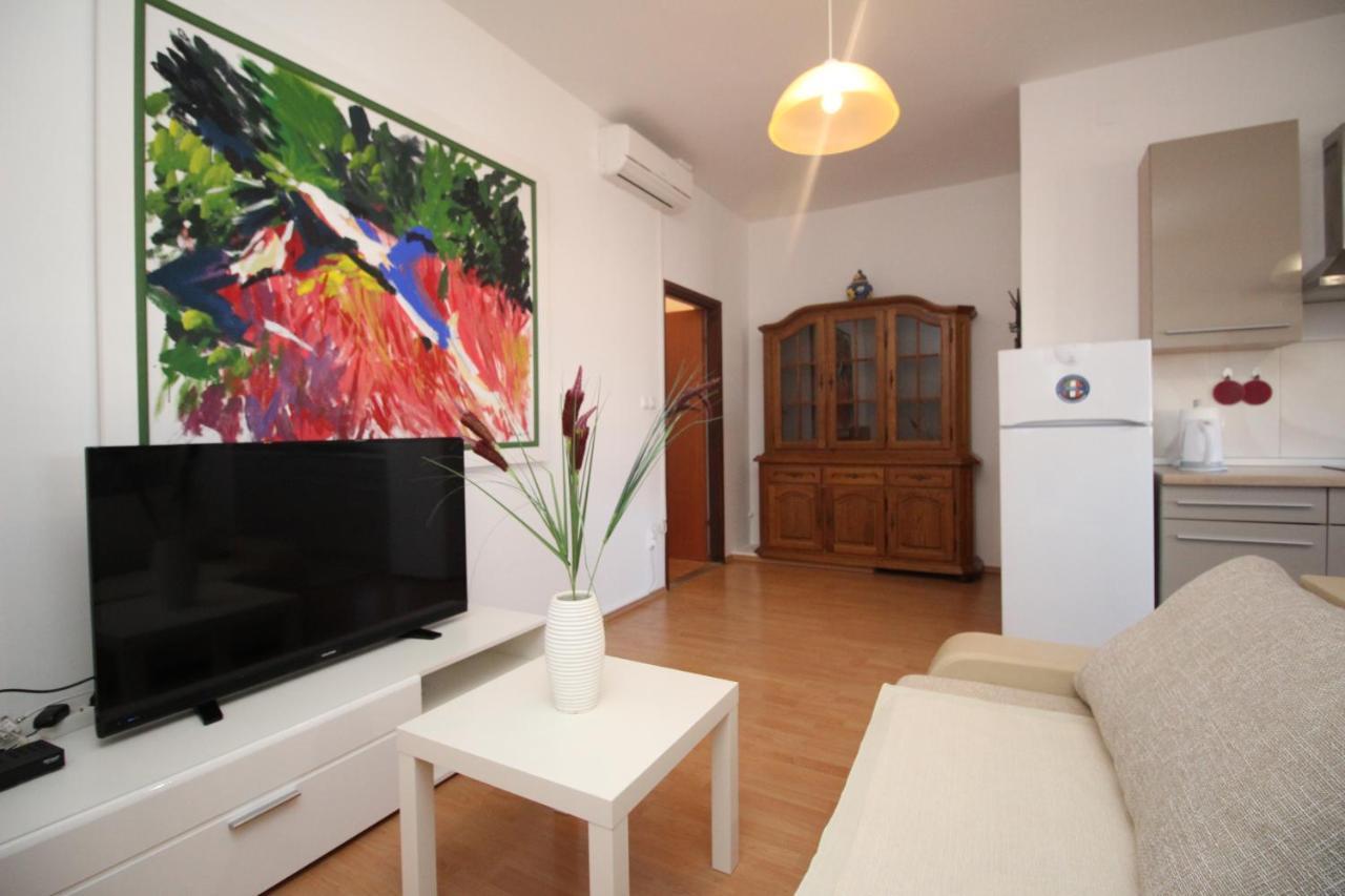 Apartments Vesna ปูนัต ภายนอก รูปภาพ
