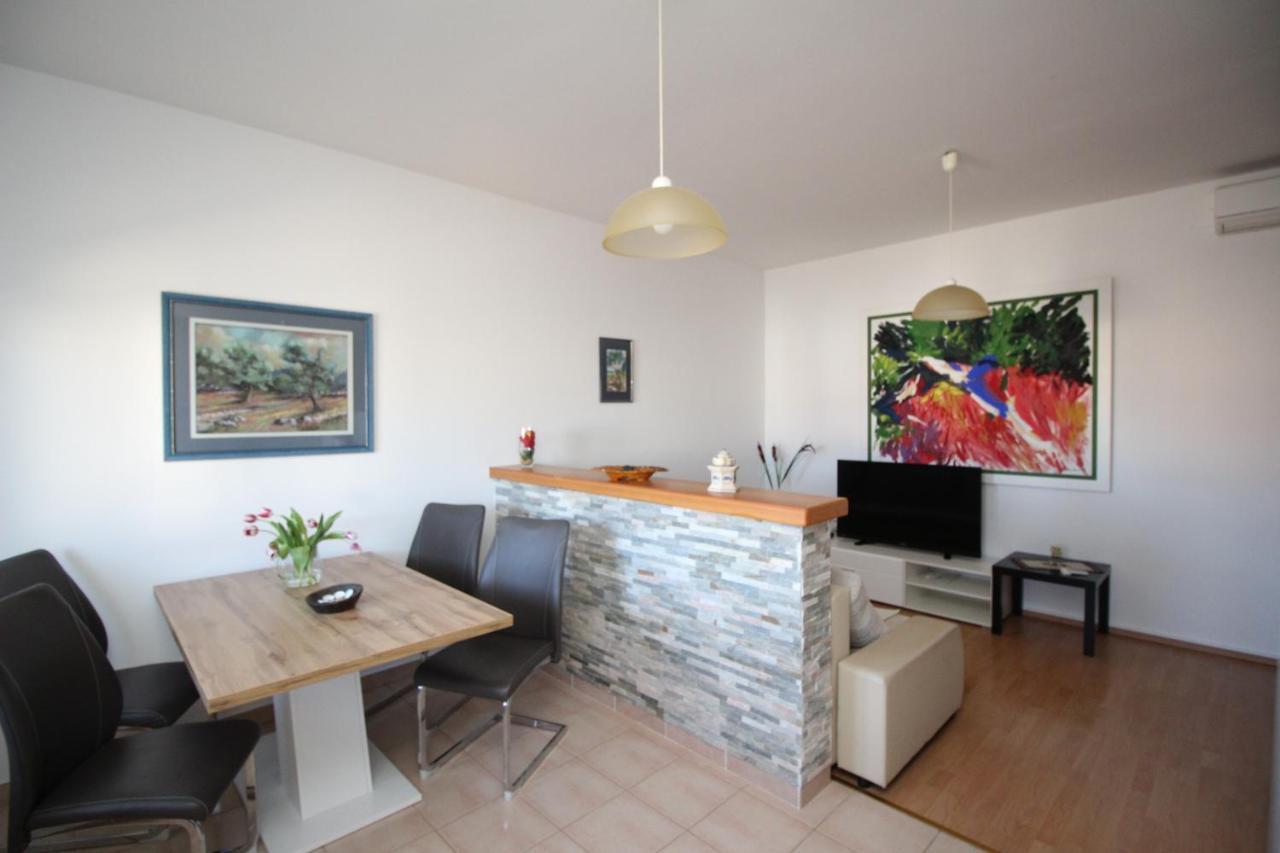 Apartments Vesna ปูนัต ภายนอก รูปภาพ